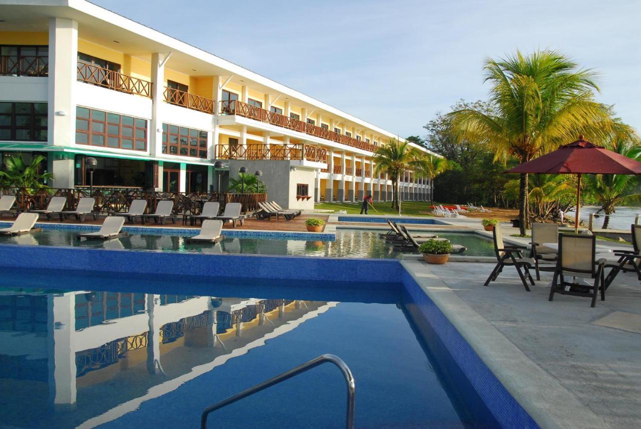 Playa Tortuga Hotel And Beach Resort Bocas Town Kültér fotó