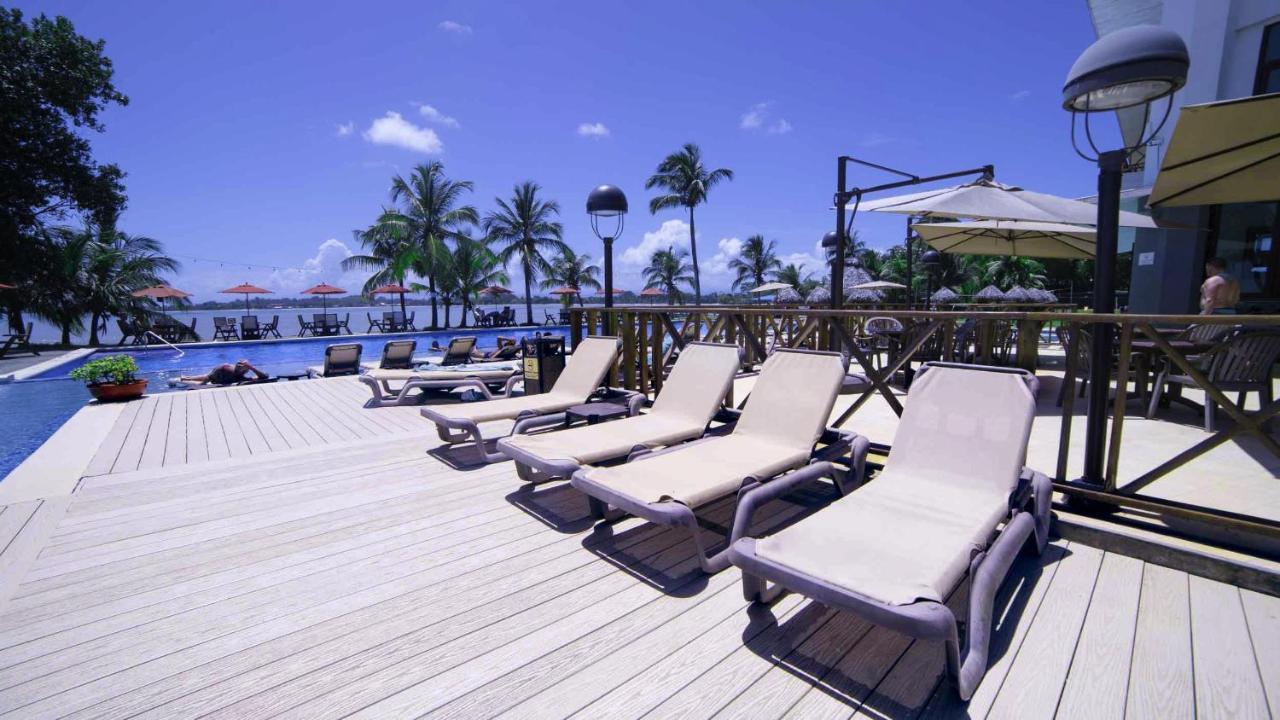 Playa Tortuga Hotel And Beach Resort Bocas Town Kültér fotó