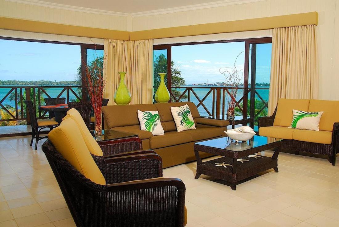 Playa Tortuga Hotel And Beach Resort Bocas Town Kültér fotó