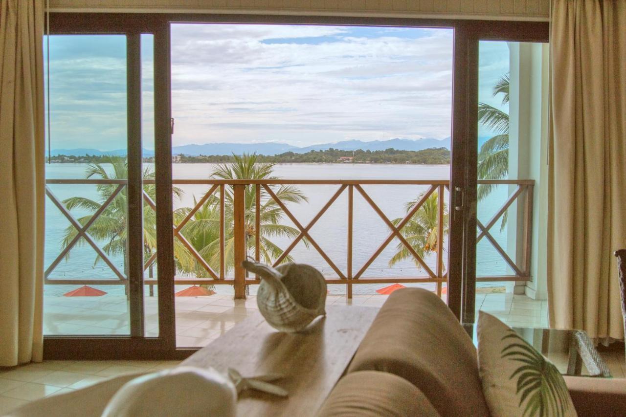 Playa Tortuga Hotel And Beach Resort Bocas Town Kültér fotó