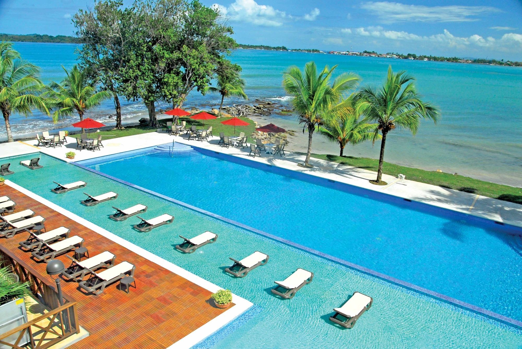 Playa Tortuga Hotel And Beach Resort Bocas Town Kültér fotó